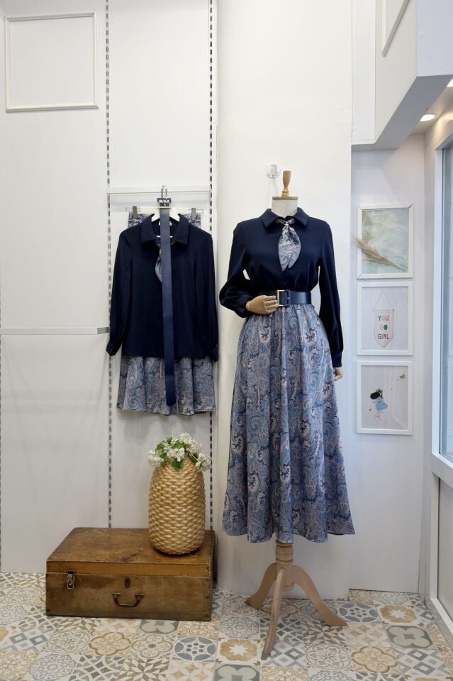 Lacivert Saten Desenli Etekli Clemence Takım