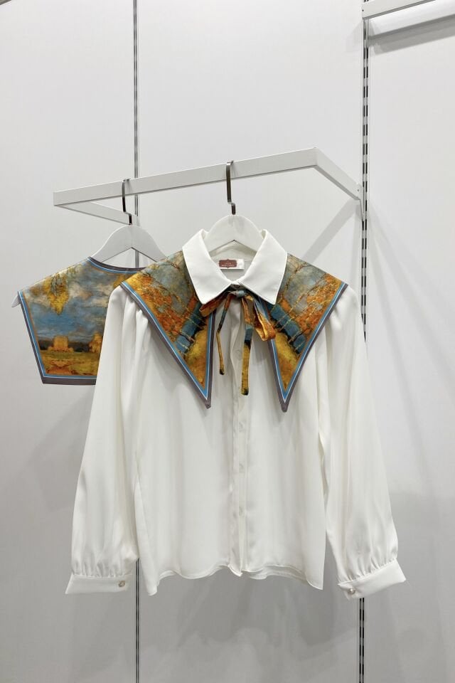 Sepia Desenli Muse Yaka