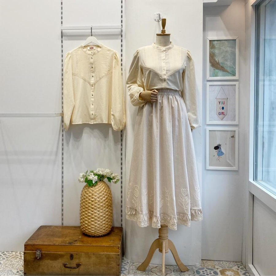 Ucu Nakışlı Krem Paper Touch Etek