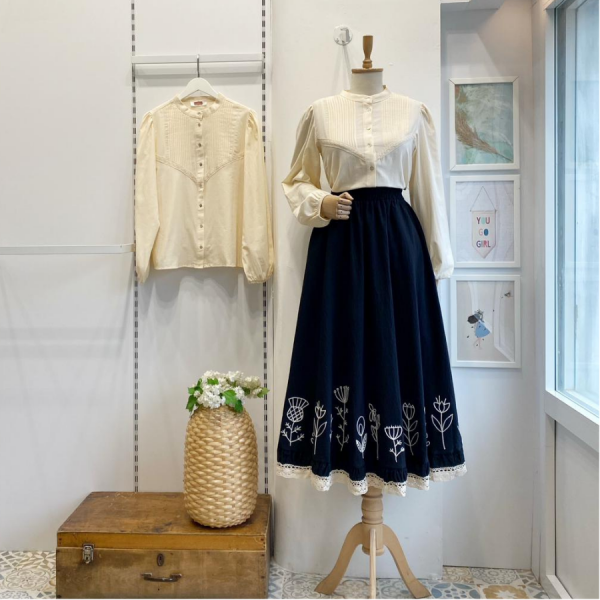 Ucu Nakışlı Siyah Paper Touch Etek