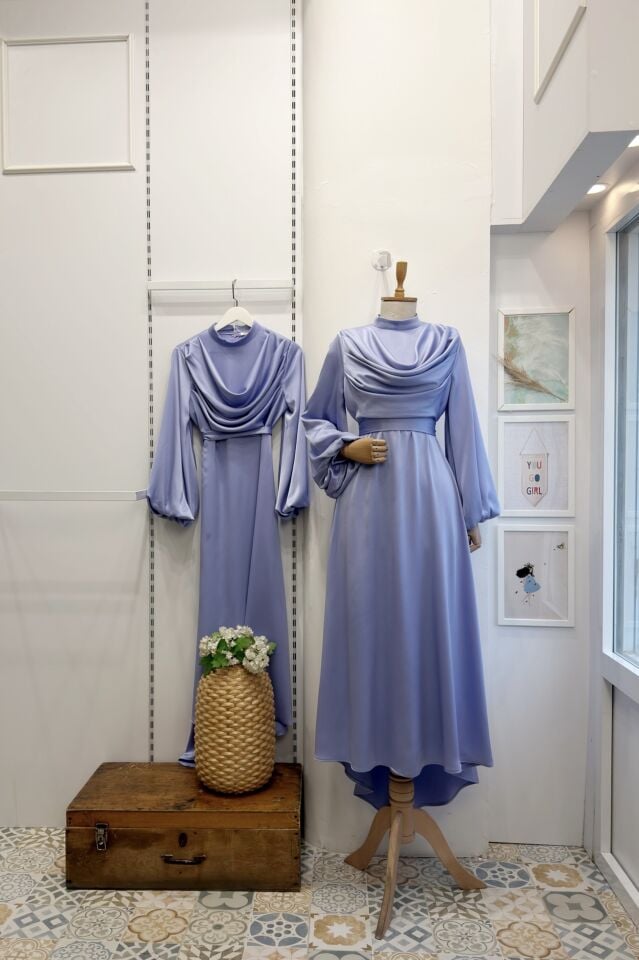 Lila Drapeli Amaris Abiye