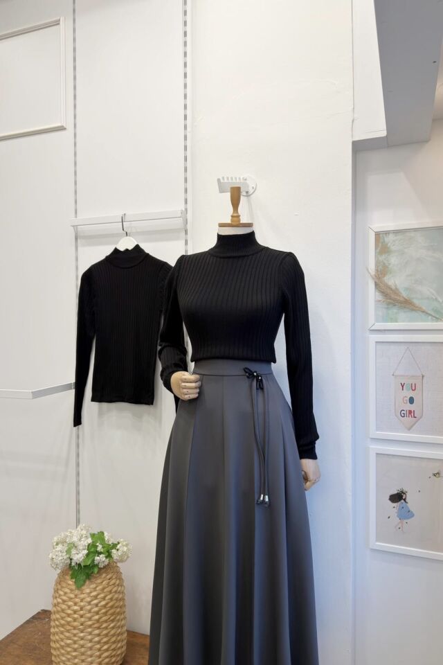 Siyah Fitilli Triko Bluz