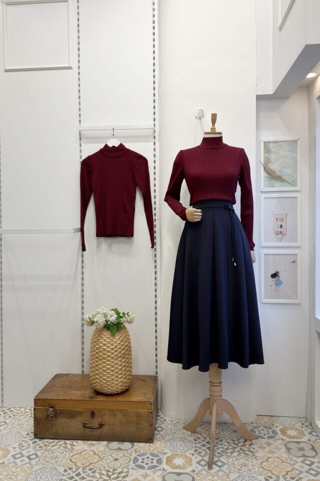 Lacivert Broşlu Scuba Etek