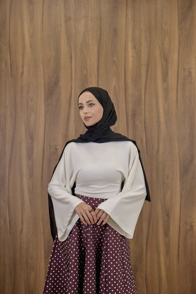 Beyaz Bel Detaylı Geniş Kol Bluz