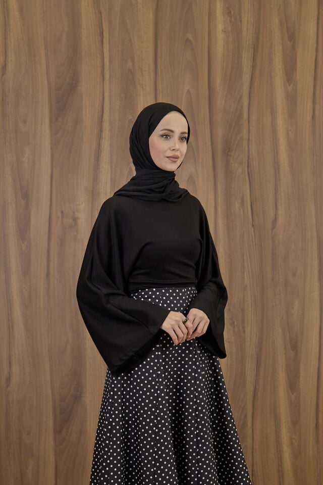 Siyah Bel Detaylı Geniş Kol Bluz