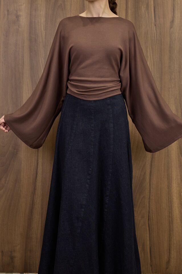 Kahverengi Bel Detaylı Geniş Kol Bluz