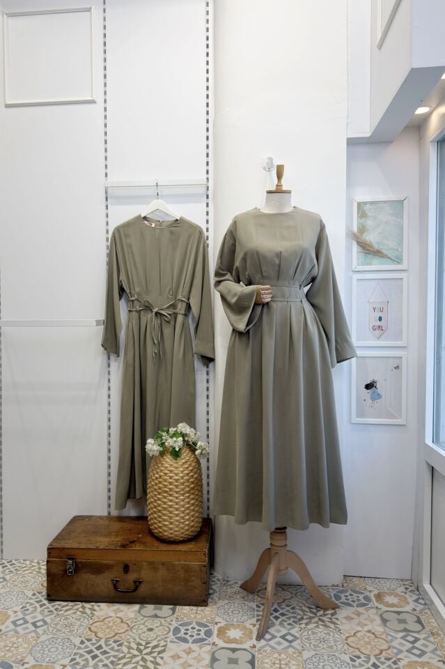 Bel Detaylı Uçuk Yeşil Alize Elbise