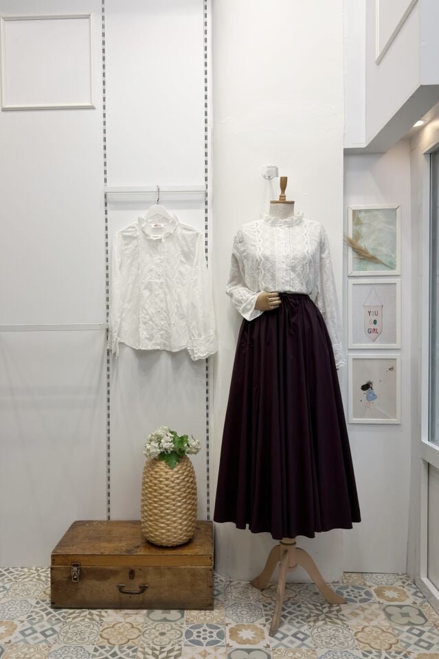 Beyaz Piovere Fistolu Gömlek