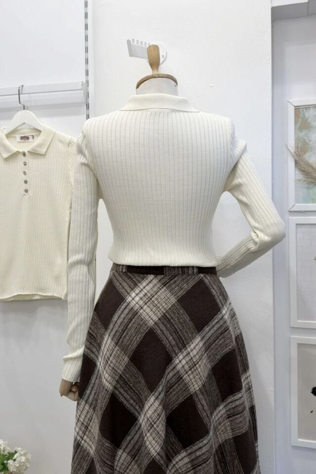 Ekru Düğme Detaylı Isabelle Triko Bluz