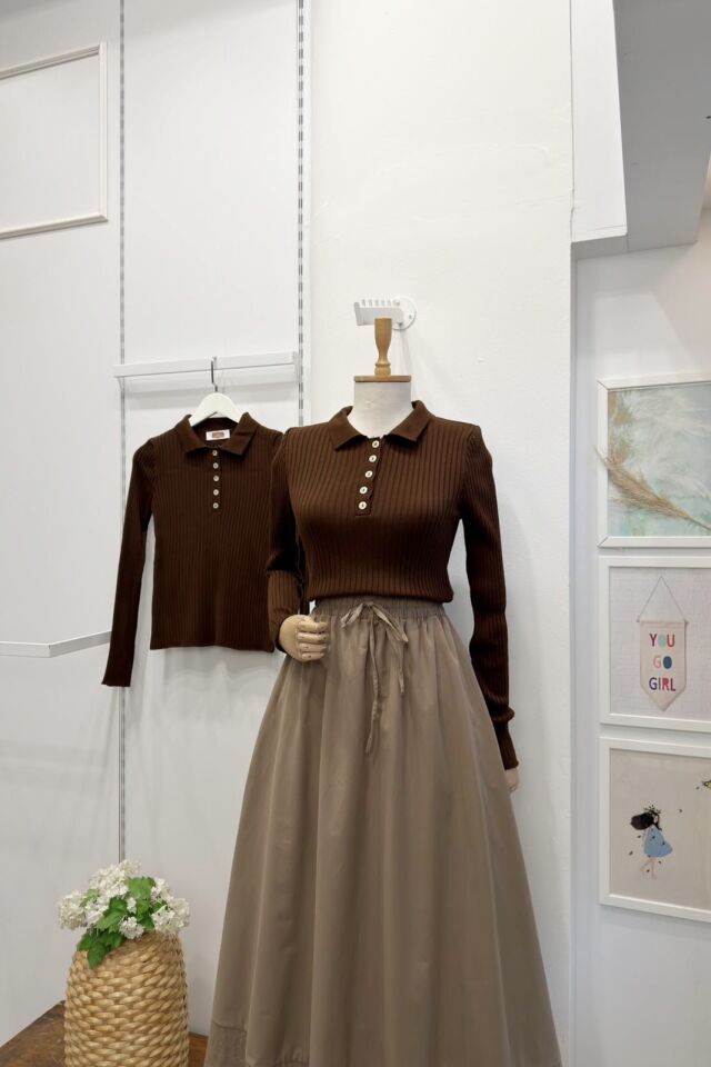 Kahverengi Düğme Detaylı Isabelle Triko Bluz