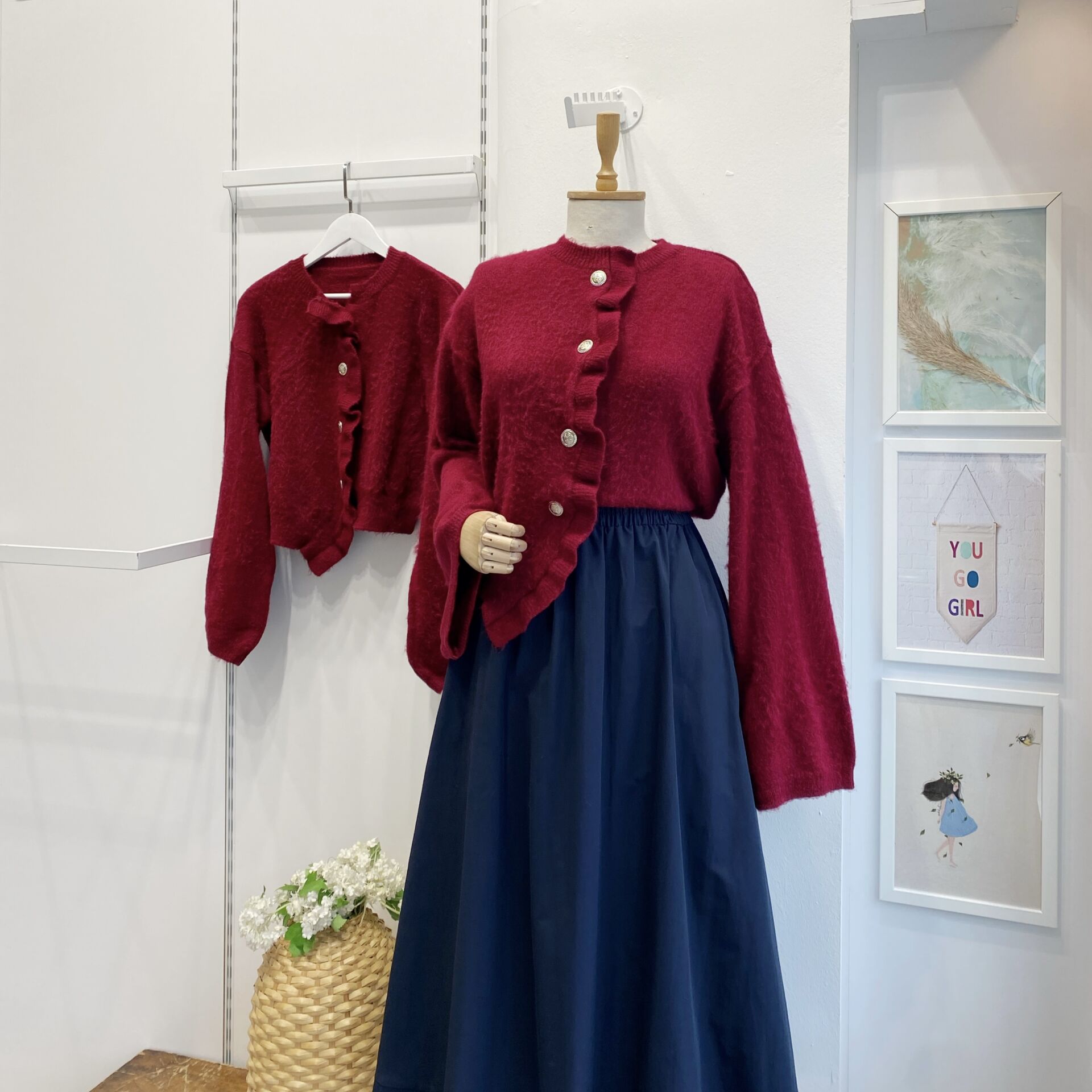 Kırmızı Silver Düğmeli Asimetrik Hırka