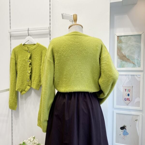 Açık Yeşil Silver Düğmeli Asimetrik Hırka