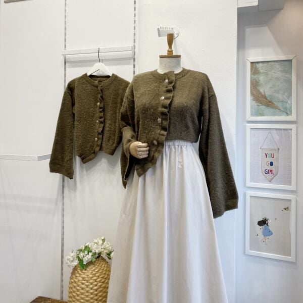 Kahverengi Silver Düğmeli Asimetrik Hırka