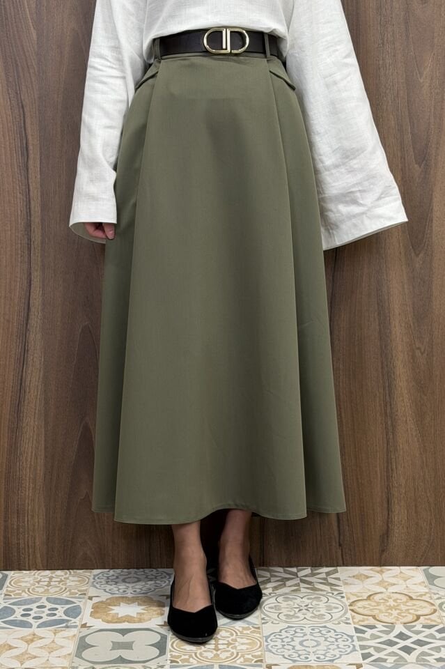 Kemer Detaylı Çağla Yeşili Crep Etek