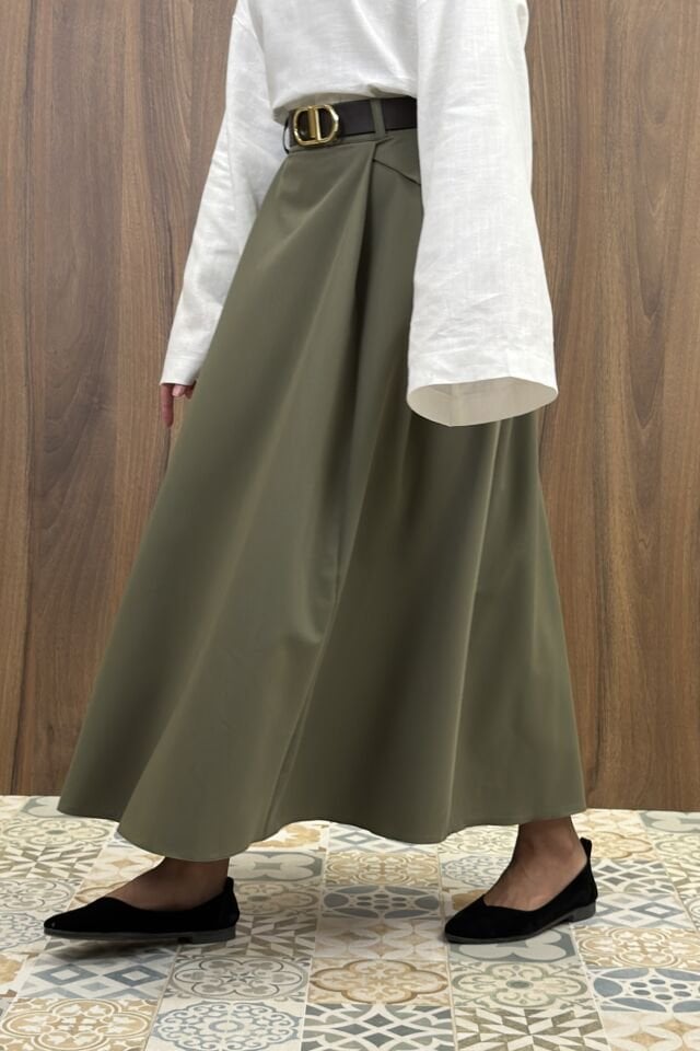 Kemer Detaylı Çağla Yeşili Crep Etek