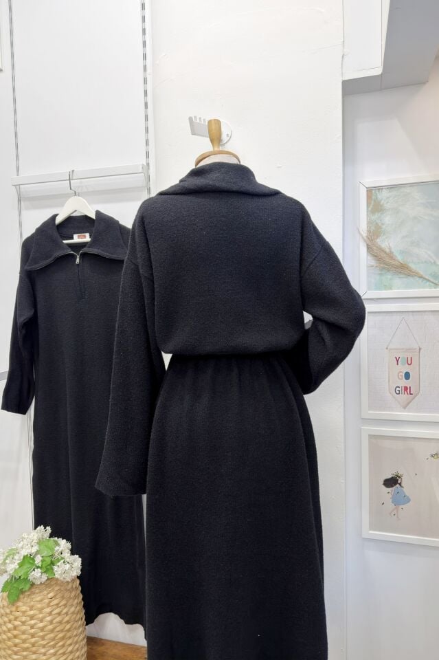 Siyah Fermuar Detaylı Yumuşak Dokulu Triko Elbise 44097