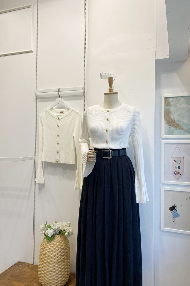 İspanyol Kol Beyaz Triko Hırka