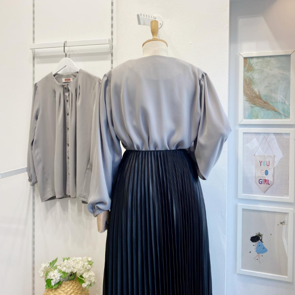 Omuzdan Pileli Gri Jesica Gömlek