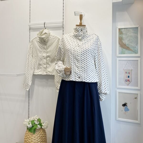 Lacivert Puantiyeli Beyaz Ceket