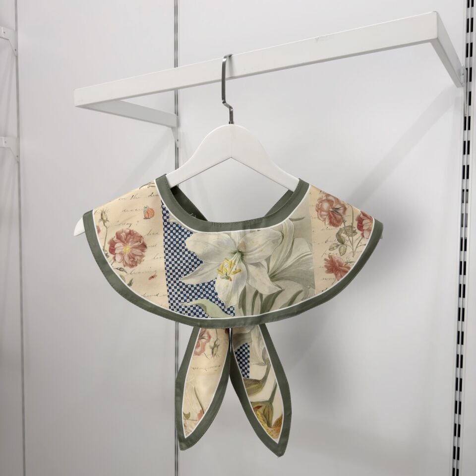 Lily Desenli Luna Yaka