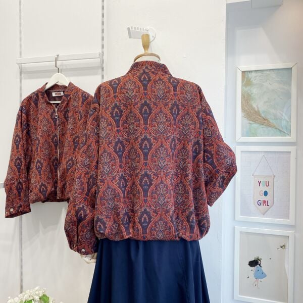 Kırmızı Etnik Desenli Ceket