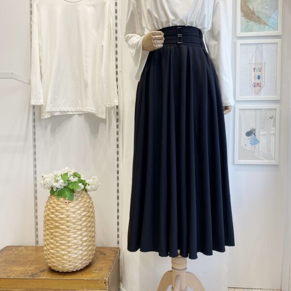 Siyah Kemer Detaylı Viskon Etek