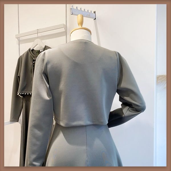 İnci ceketli haki yeşili scuba elbise