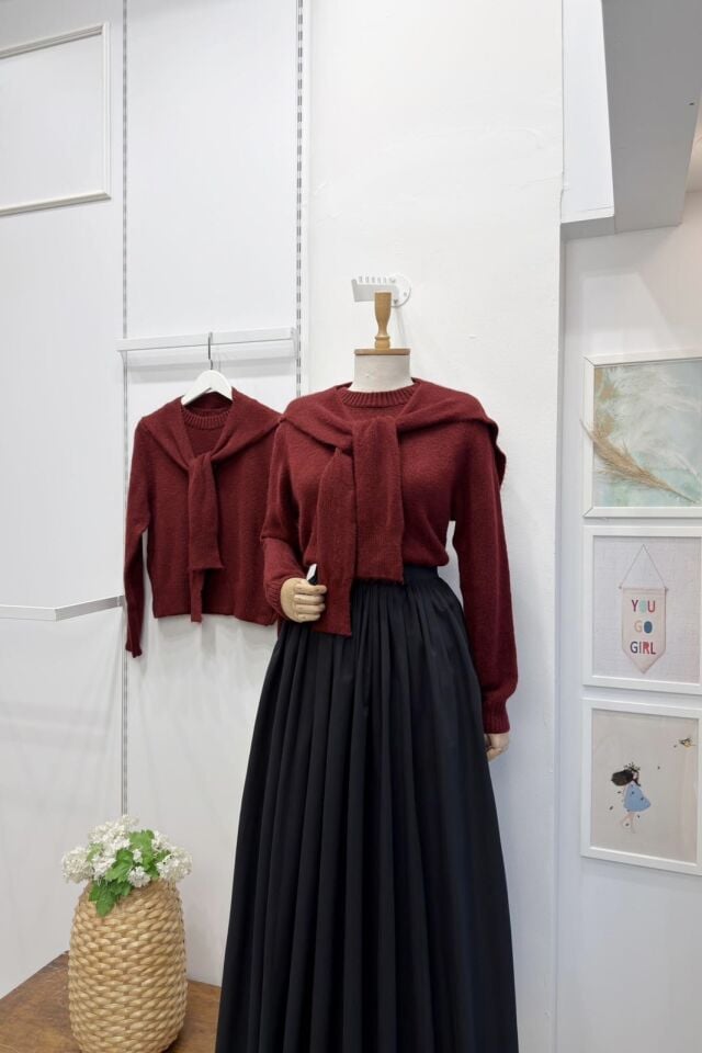 Omzu Şal Detaylı Bordo Yumuşak Dokulu Kazak