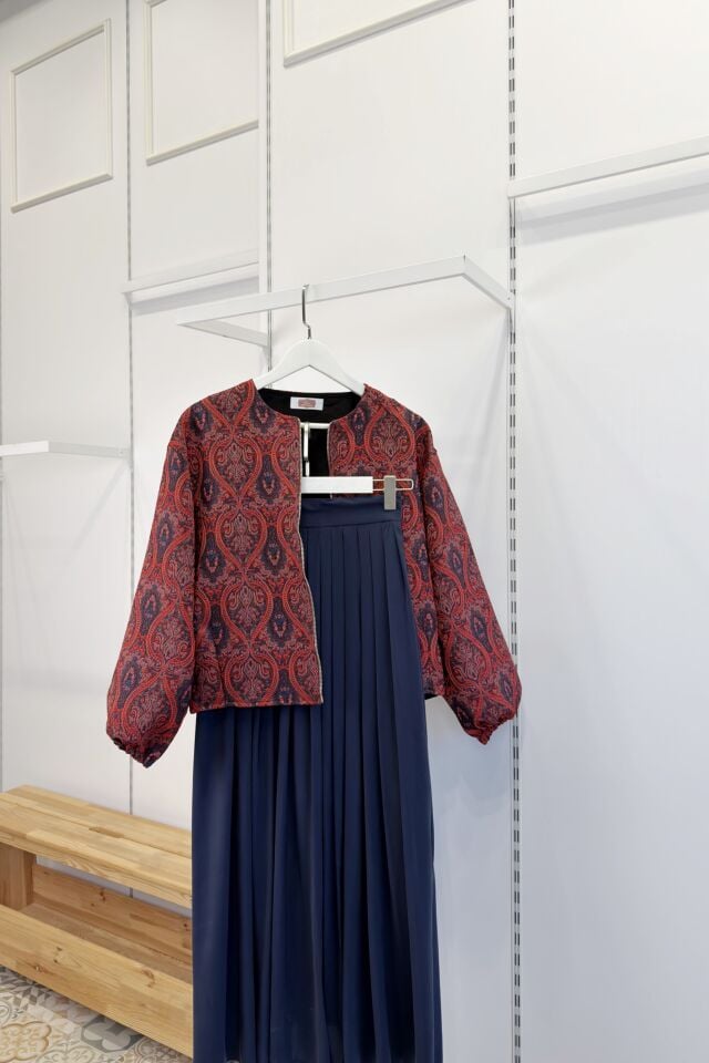 Etnik Desenli Kırmızı Zaira Ceket