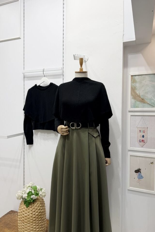 Siyah Ridea Pelerinli Kazak