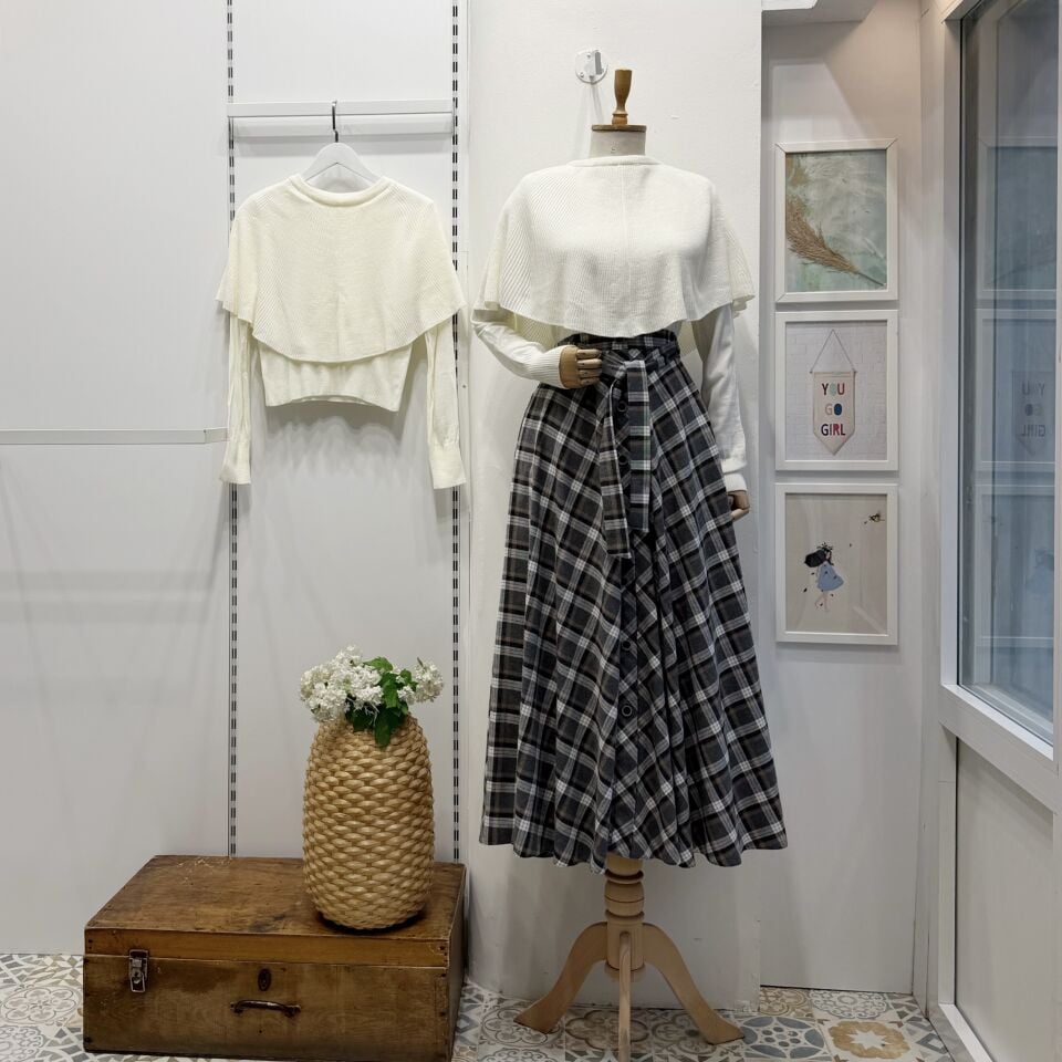 Gri Kuşak Detaylı Önü Düğmeli Ekoseli Etek