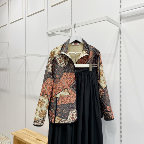 Fermuarlı Turuncu Siyah Patchwork Desenli Kapitone Ceket