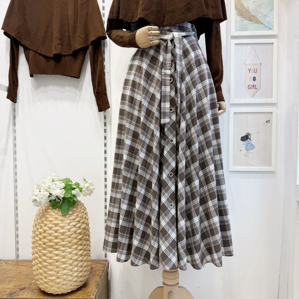 Kahverengi Kuşak Detaylı Önü Düğmeli Ekoseli Etek