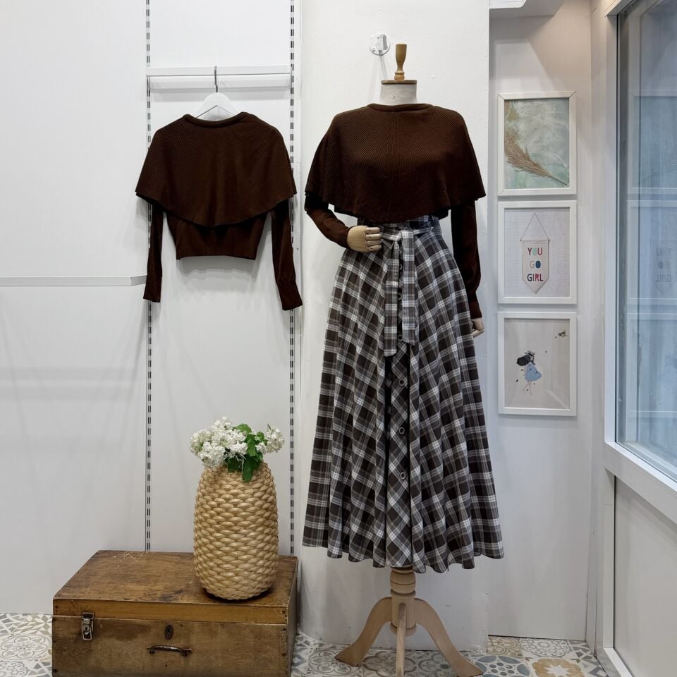 Kahverengi Kuşak Detaylı Önü Düğmeli Ekoseli Etek