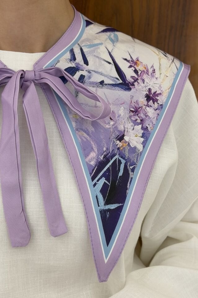 Violette Desenli Muse Yaka