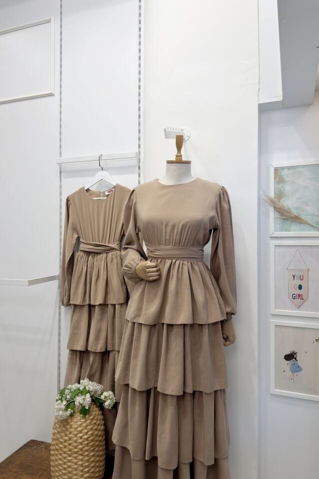 Camel Kuşak Detaylı Penny Kat Kat Elbise