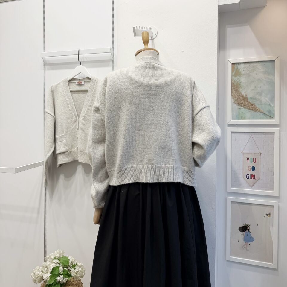 Taş Rengi Kese Cepli Yün Triko Hırka