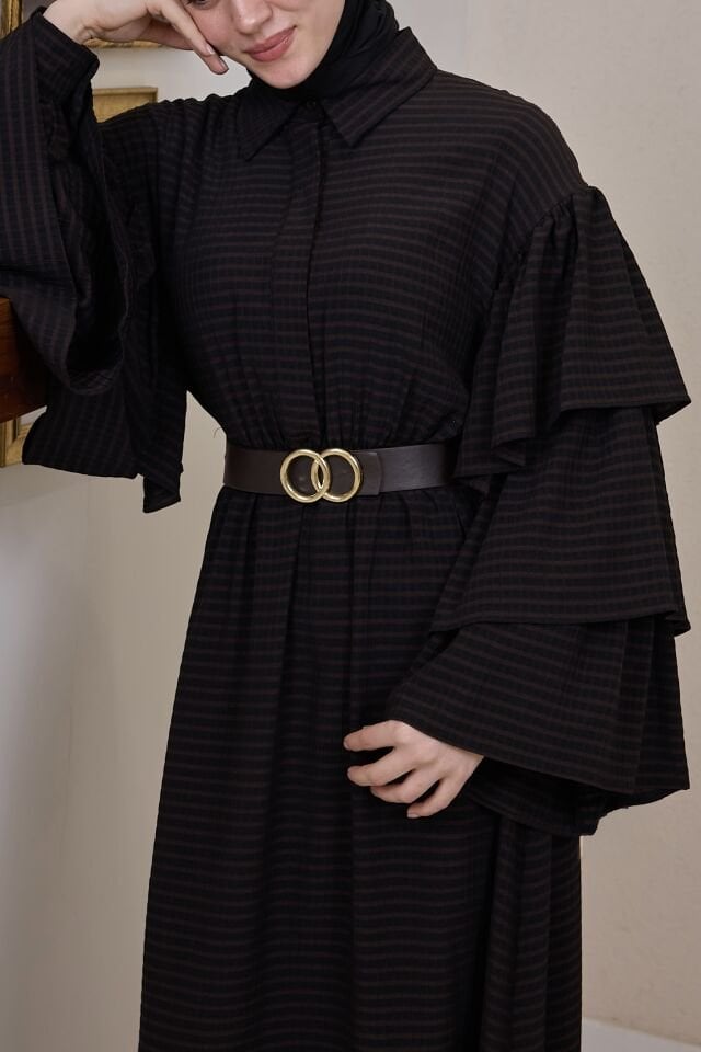 Kahverengi Pötikare Desenli Kolları Volanlı Elbise