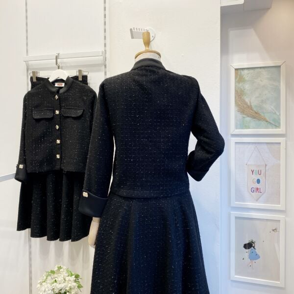 Siyah Manşet Kol Detaylı Tüvit Takım