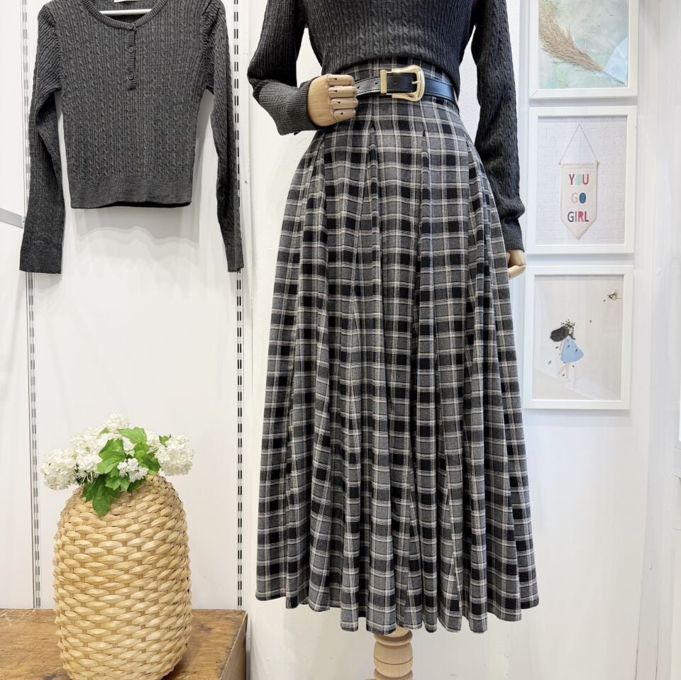 Siyah Kemer Detaylı Ekoseli Venüs Etek