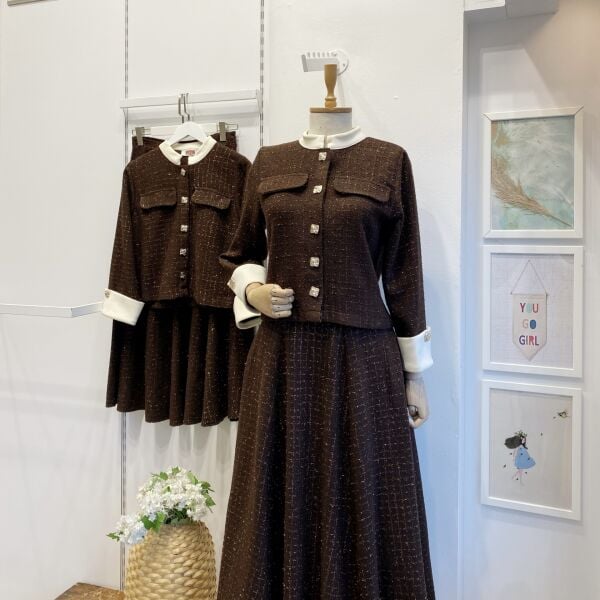 Kahverengi Manşet Kol Detaylı Tüvit Takım