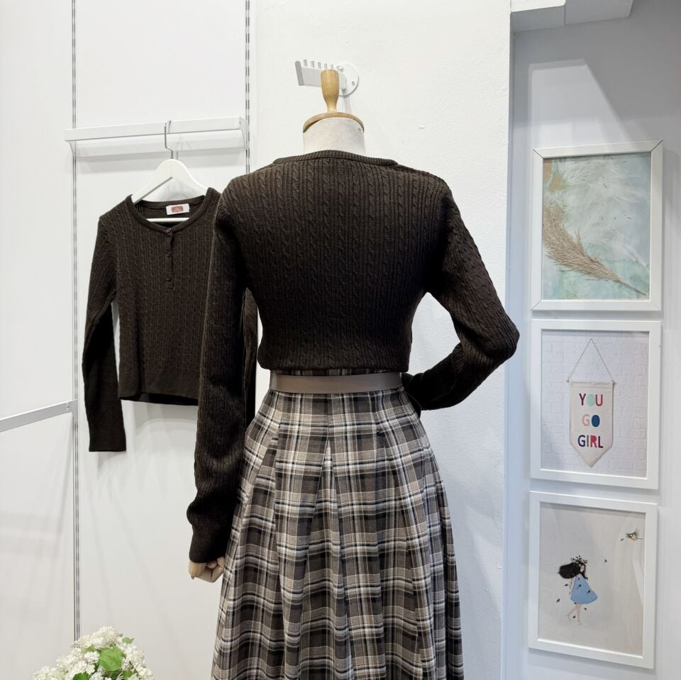 Kahverengi Furry İnce Triko Kazak