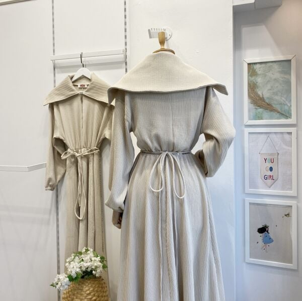 Krem Fermuarlı Opulent Elbise