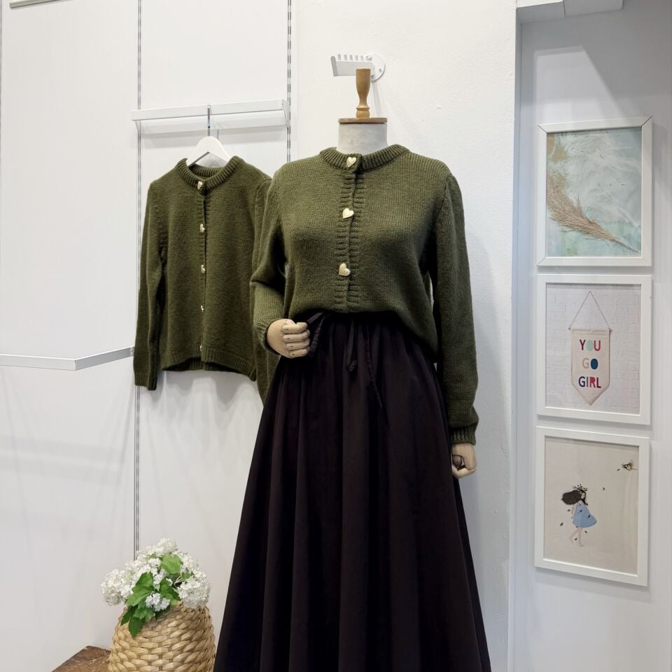 Yeşil Kalp Düğmeli Hırka