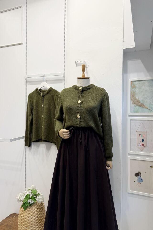 Yeşil Kalp Düğmeli Hırka