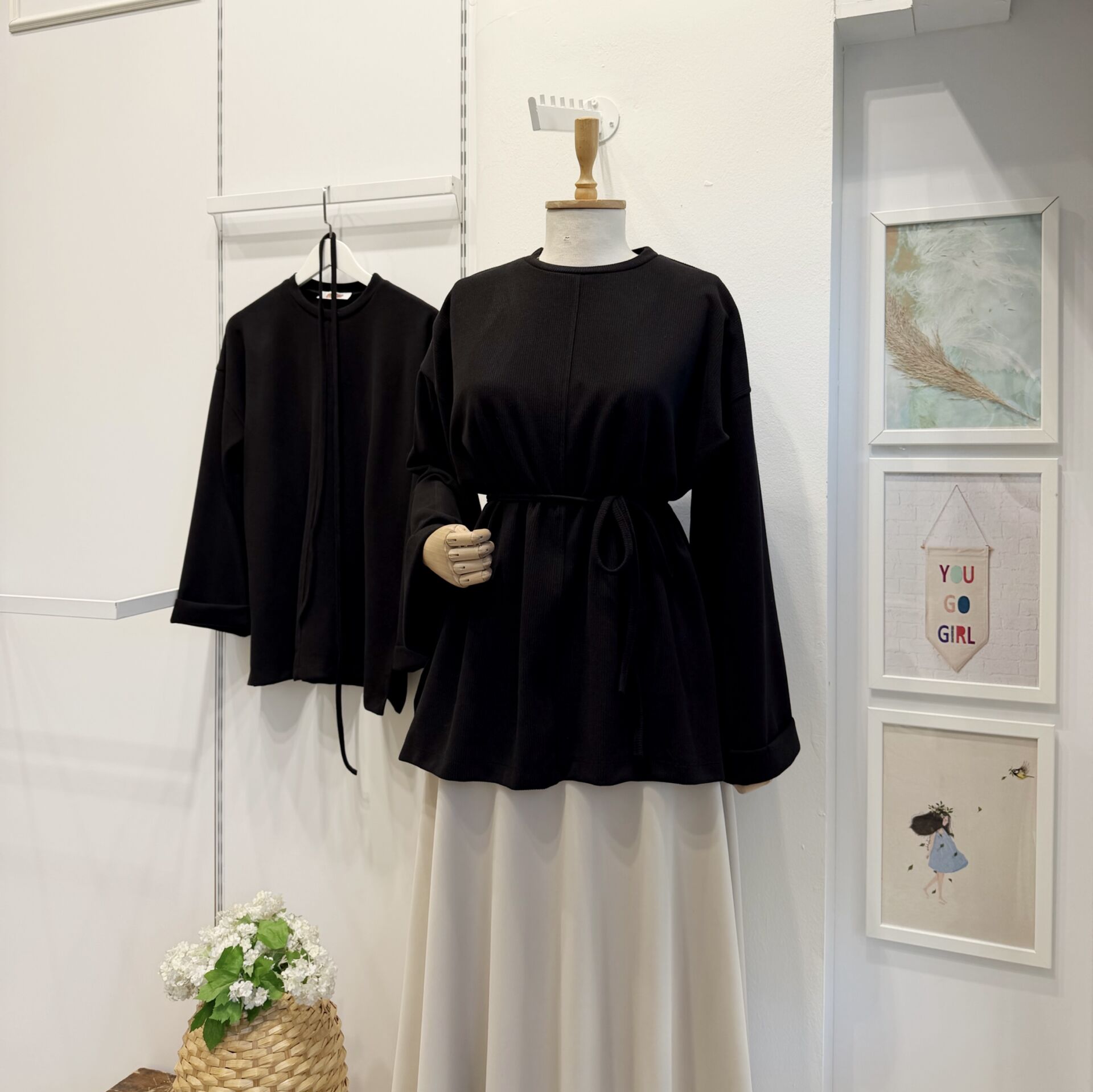 Siyah Fitilli Kadife Tunik