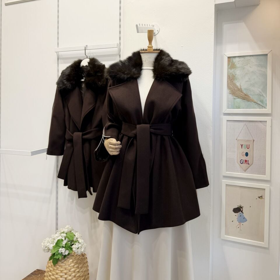 Kahverengi Kürk Yakalı Kaşe Kaban