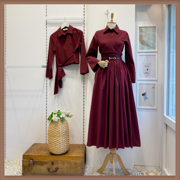 Kırmızı Kemerli Sık Pileli Etek