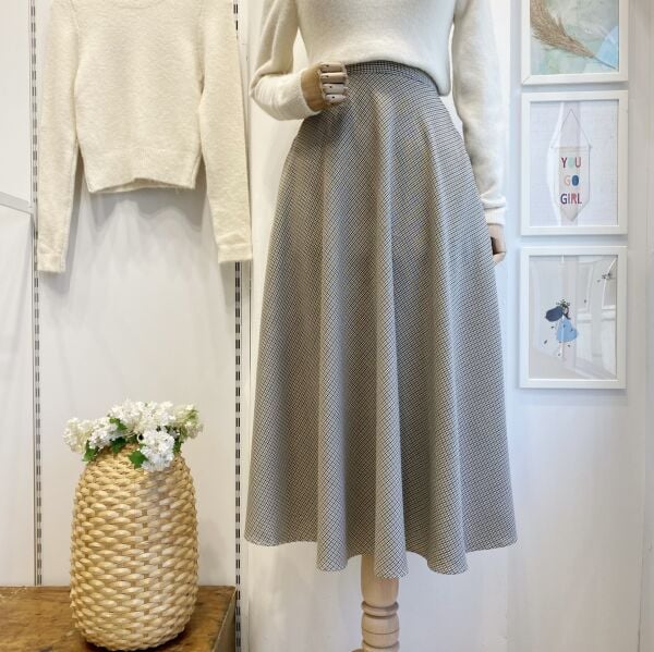 Krem Minik Ekoseli Kloş Model Etek