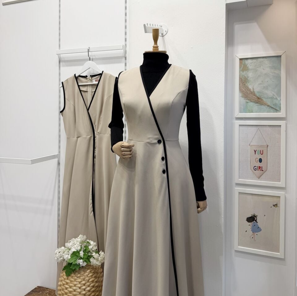 Siyah Biyeli Krem Crep Jile